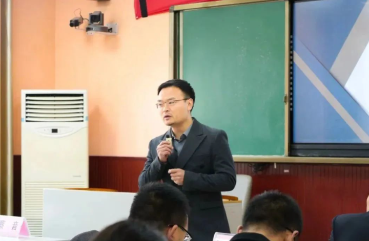 四川科创技工学校2023年春季学期开学全校教职工培训会