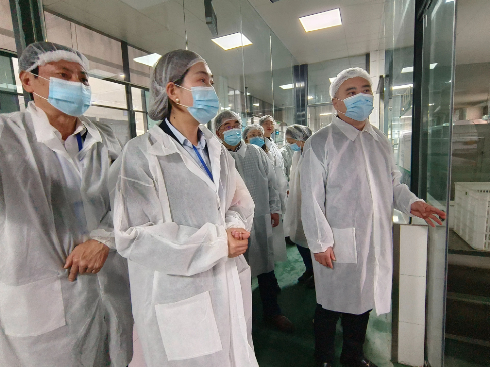 温江区政协副主席孙伟莅临我校督导调研食品安全管理工作