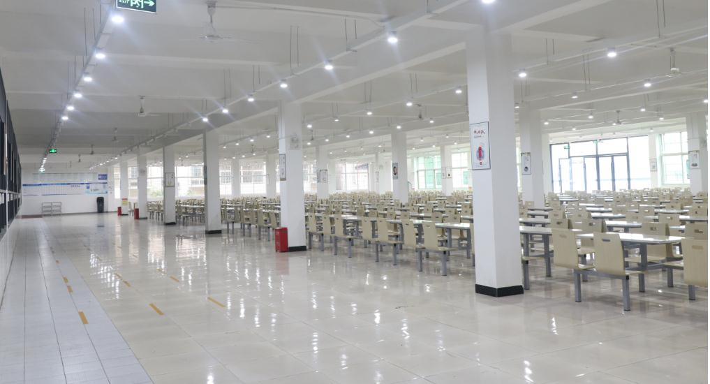 四川科创技工学校食堂