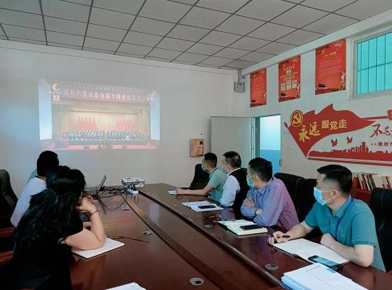 四川科创技工学校听取党代会图片