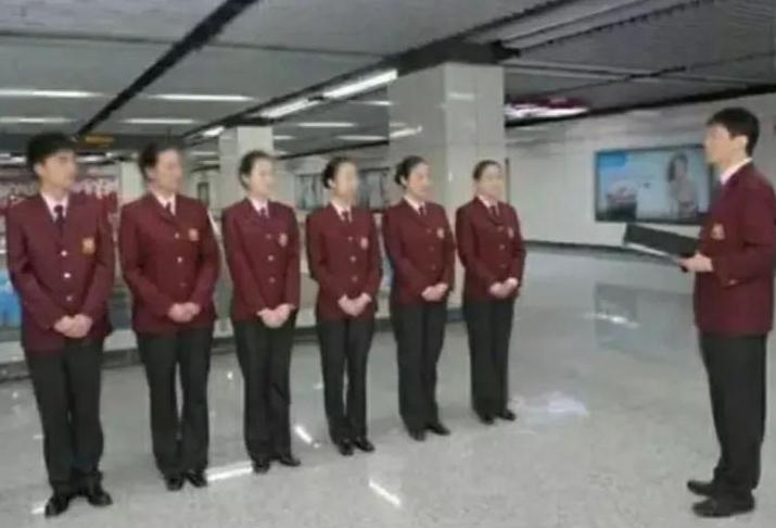 站务员是干什么的 有前途吗