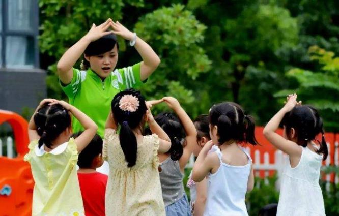 幼师是什么职业，幼师是什么意思