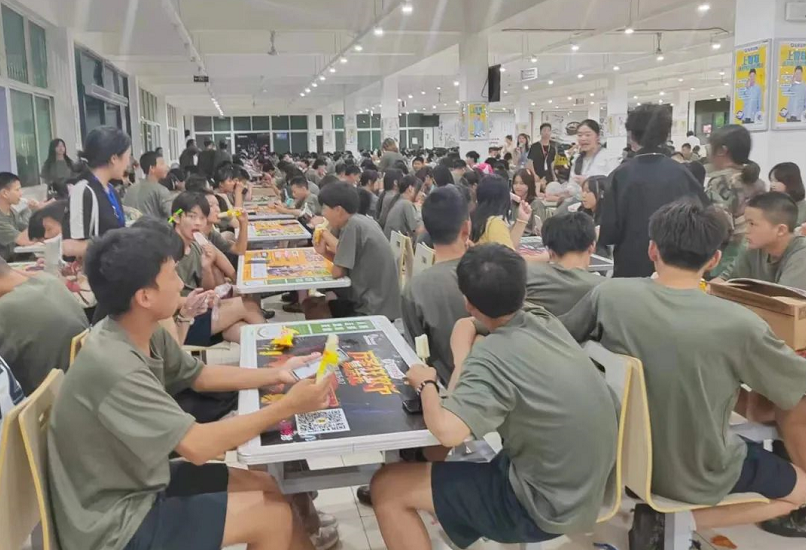 四川科创技工学校学生生日会