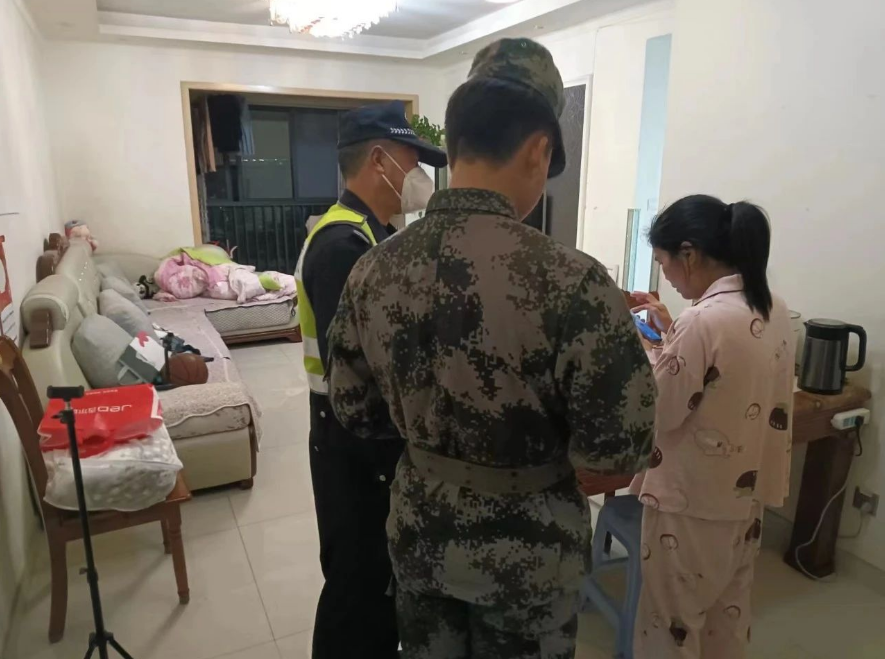 「警校联动」反诈宣传进社区，科创督察队踊加入