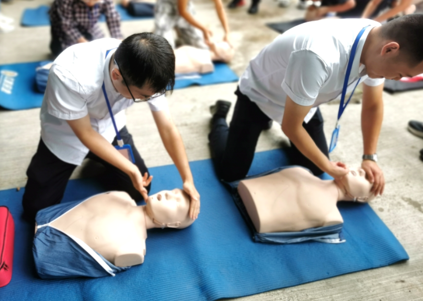 四川科创技工学校救护员培训